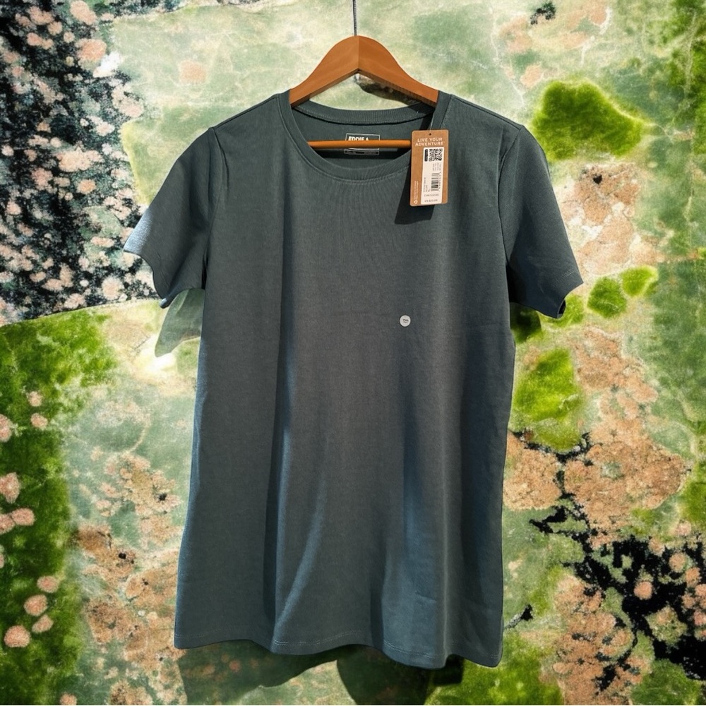EDDIE BAUER Extra large tall favorite crew neck Tee Shirt